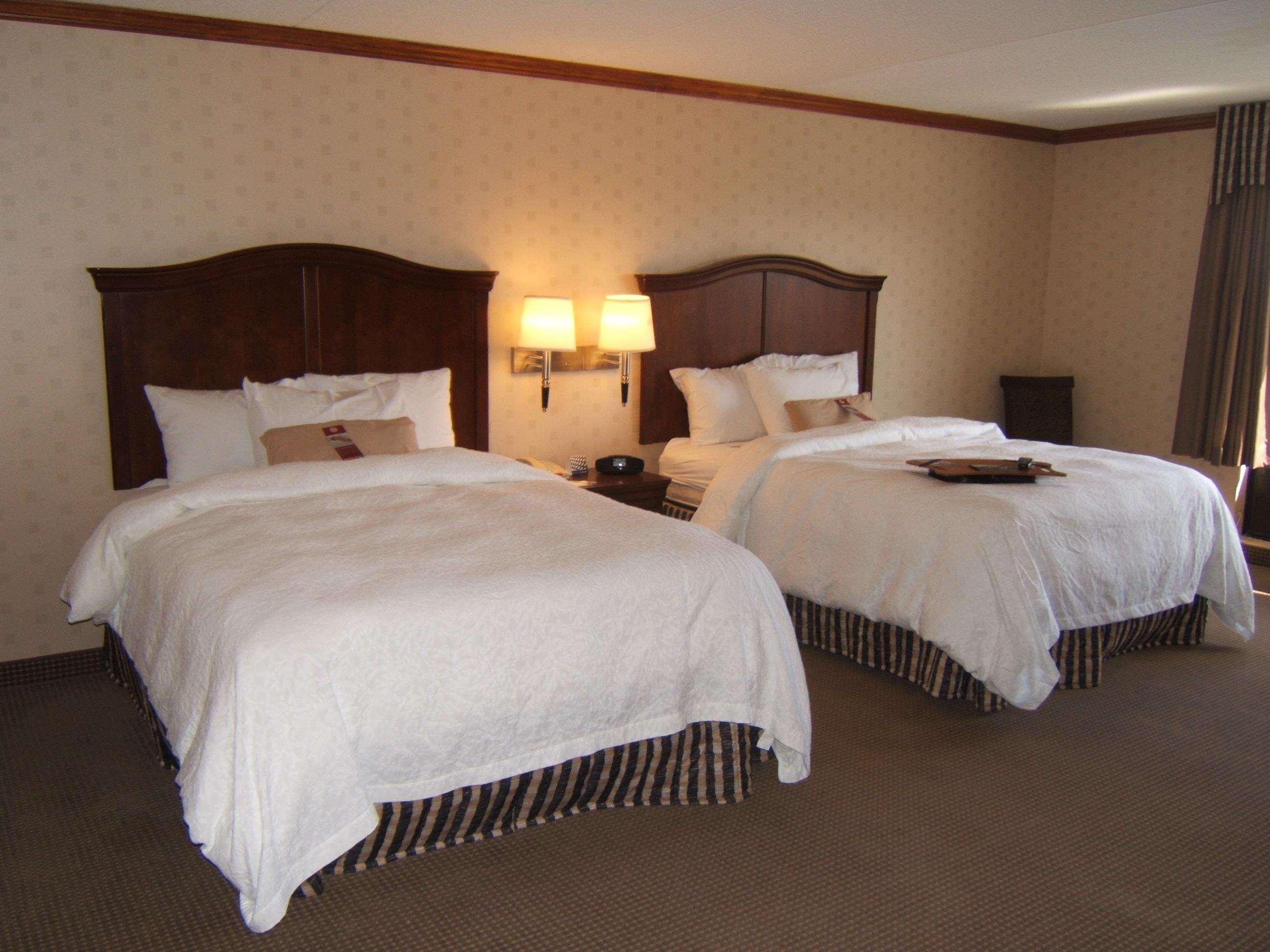 Hampton Inn & Suites By Hilton Manchester Bedford Ruang foto
