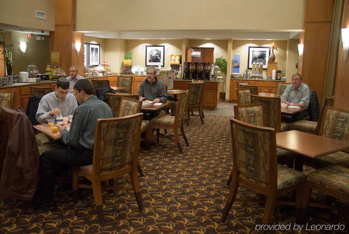 Hampton Inn & Suites By Hilton Manchester Bedford Restoran foto