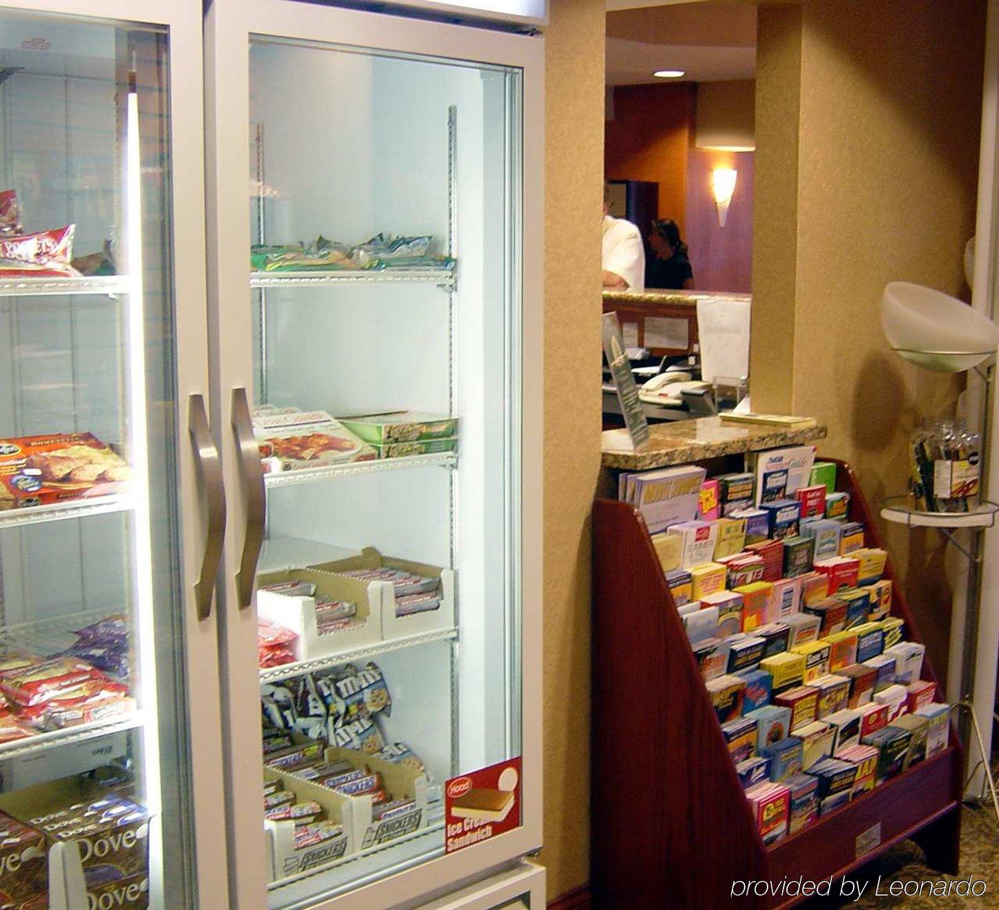 Hampton Inn & Suites By Hilton Manchester Bedford Fasilitas foto